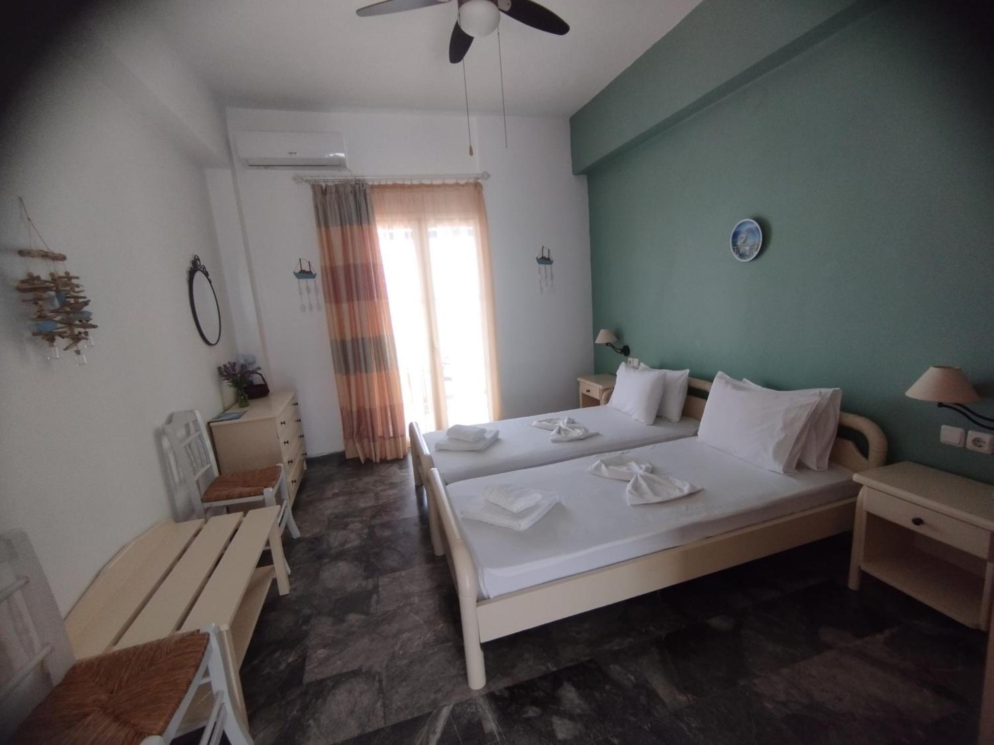 Aparthotel Marisini Sea View Batsíon Zewnętrze zdjęcie