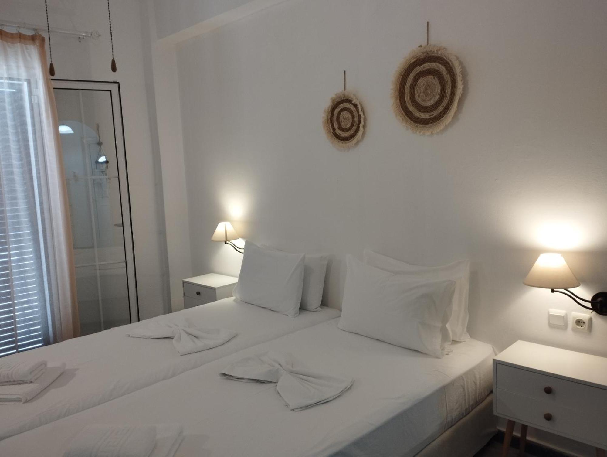 Aparthotel Marisini Sea View Batsíon Zewnętrze zdjęcie